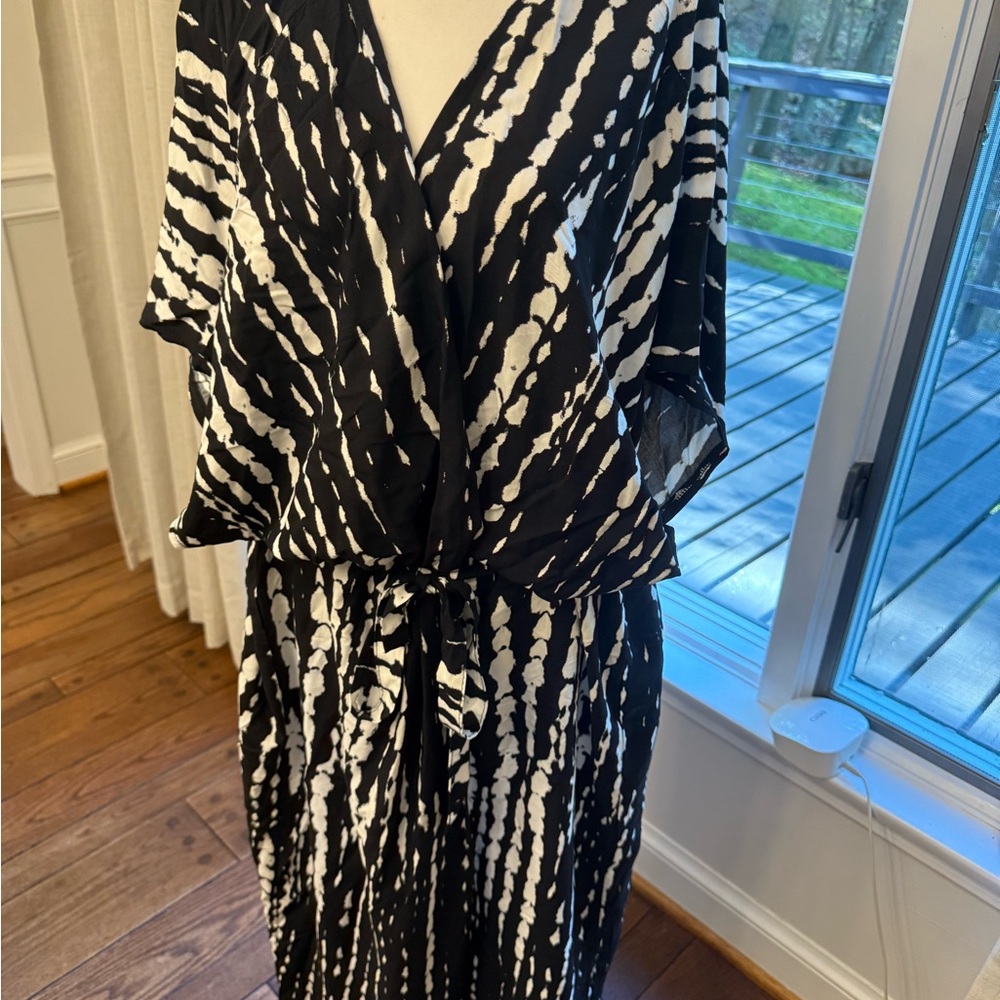 Black and White Tie-Dye Women's Kimono Duster Robe